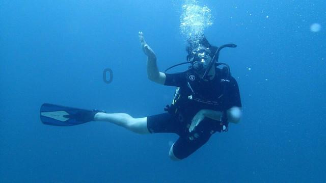 博朗、未野、飞利浦剃须刀好不好用？2024年性能测评对比大PK